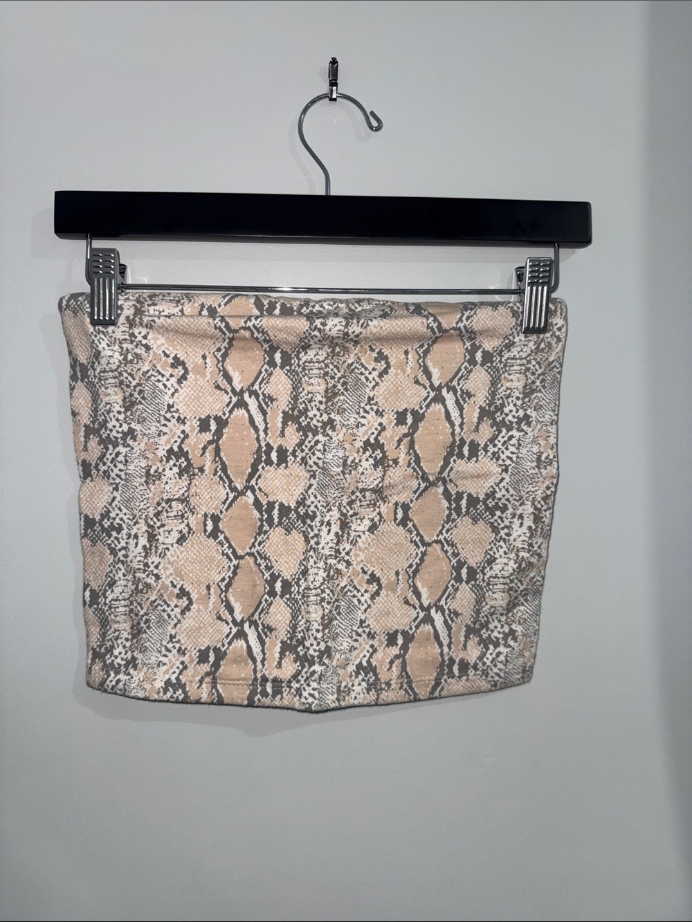 American Eagle Outfitters Snake Print Tube Crop Top in Beige and Gray